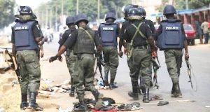 ‘Yan Fashi Da Makami : Rundunar ‘Yan Sanda Ta Kashe Mutane ‘Yan Fashi 9 A Hanyar Abuja Zuwa Kaduna