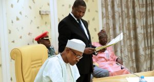 Yaki Da Rashawa: Shugaba Buhari Ya Sa Sannu A Wata Dokar Yaki Da Sace Kudin Kasa