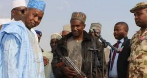 Sulhu Da ‘Yan Bindiga: Tawagar Gwamnonin Arewa Ta Dira Jamhuriyar Nijar Sulhu Da ‘Yan Bindiga: Tawagar Gwamnonin Arewa Ta Dira Jamhuriyar Nijar