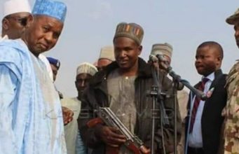 Sulhu Da ‘Yan Bindiga: Tawagar Gwamnonin Arewa Ta Dira Jamhuriyar Nijar Sulhu Da ‘Yan Bindiga: Tawagar Gwamnonin Arewa Ta Dira Jamhuriyar Nijar