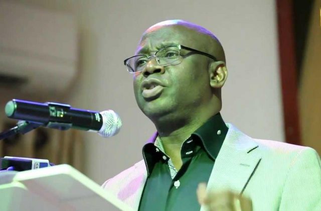Fasto Tunde Bakare, Babban Limamin Cocin Da Ke Legas