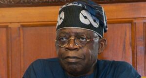 Fahari: Babu Wanda Zai Iya Yin Takara Da Bola Tinubu A Shekara Ta 2023 – Sanata