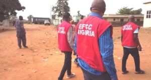 Hukumar EFCC Ta Gurfanar Da Janar Na Sojan Bogi a Kan Damfarar Miliyoyi