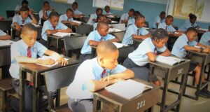 Dalilin Da Ya Sa Aka Hana Daukar Yara ‘Yan Kasa Da Shekara 12 A Makarantu