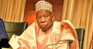 Hukumar Yaki Da Cin Hanci Ta Jihar Kano Ta Gayyaci Ganduje Kan ‘Bidiyon Dala’