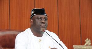 Majalisa Ta Zargi Muhammadu Buhari, Sanatoci Za Su Binciki Tsohuwar Gwamnati