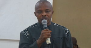 NLC Ta Ce Albashi Mafi Ƙaranci Na 70,000 A Najeriya Ba Shi Da Amfani Joe Ajaero 1 e1426873231147