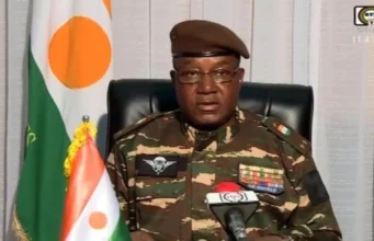 Hannun Riga Da Faransa: Nijar Ta Fara Yunƙurin Sake Rubuta Tarihin Ta niger s new strongman general abdourahamane tchiani appears on state tv on july 28 2023