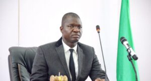 Ebonyi: Gwamna Ya Yi Barazanar Sallamar Ma’ aikata Da Suka Shiga Yajin Aiki R (1)